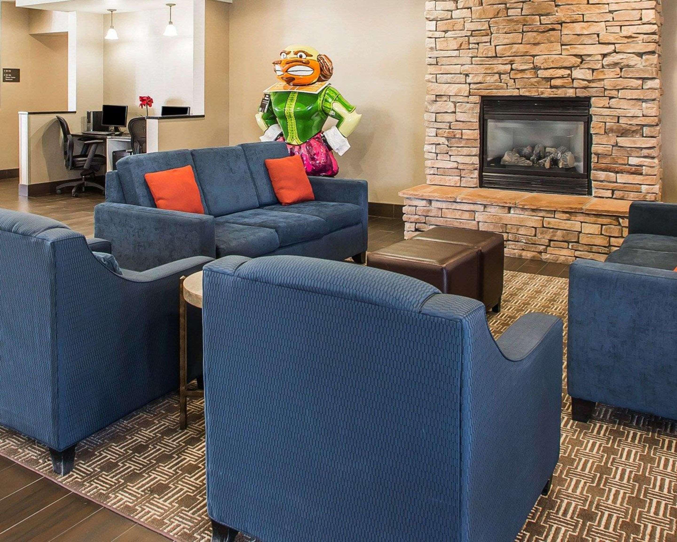 Comfort Suites Coralville I-80 Екстер'єр фото