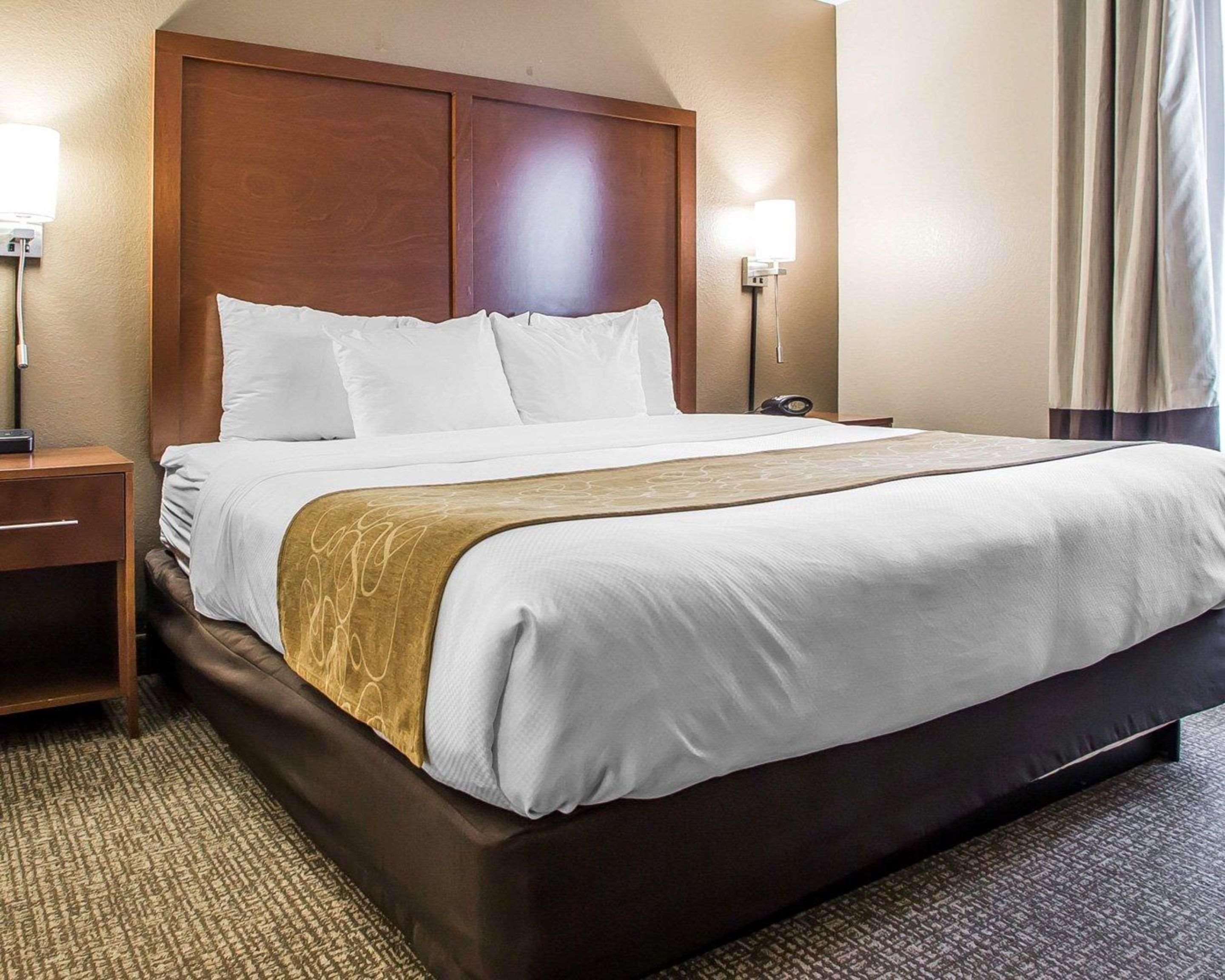 Comfort Suites Coralville I-80 Екстер'єр фото