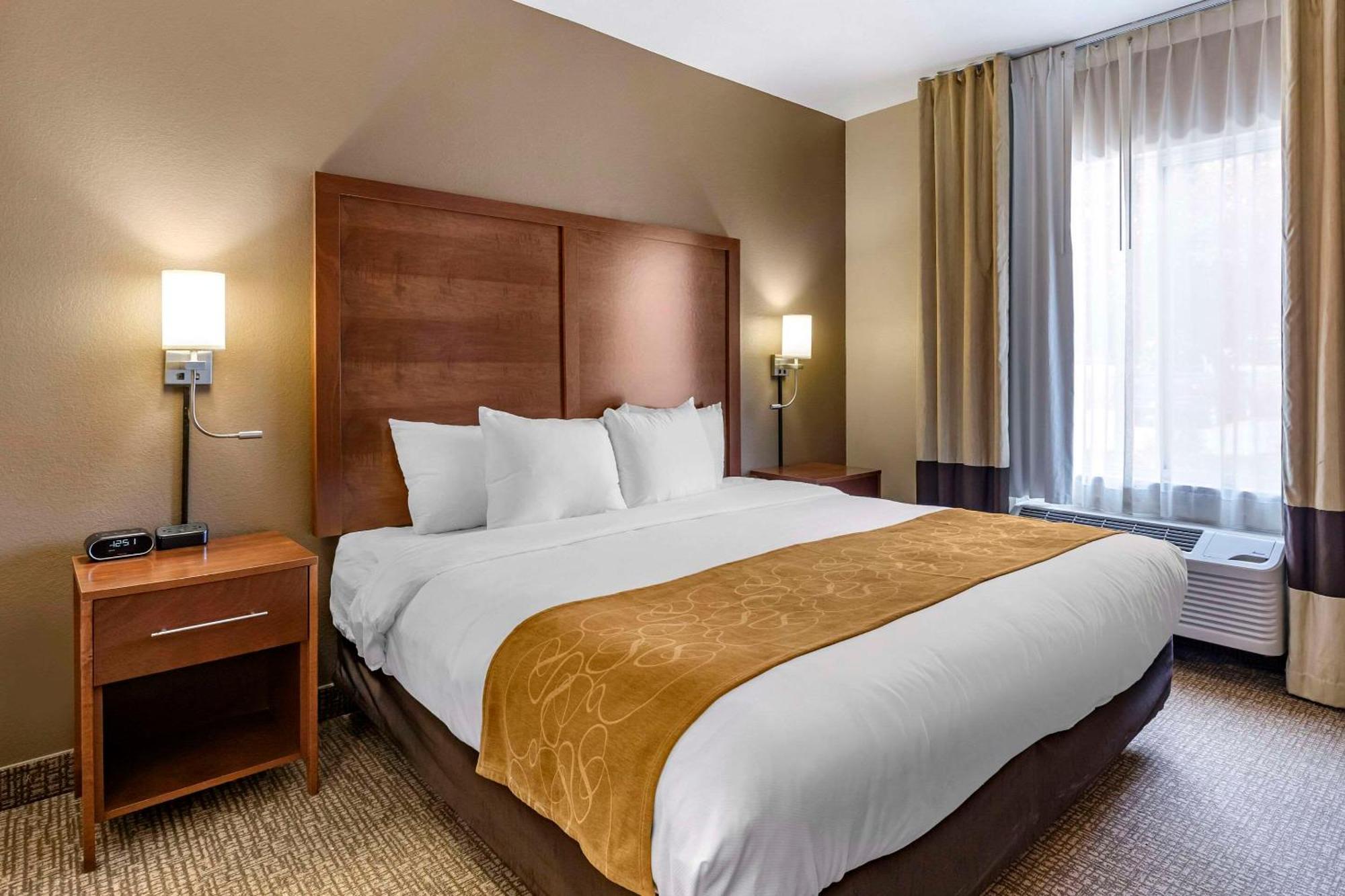 Comfort Suites Coralville I-80 Екстер'єр фото