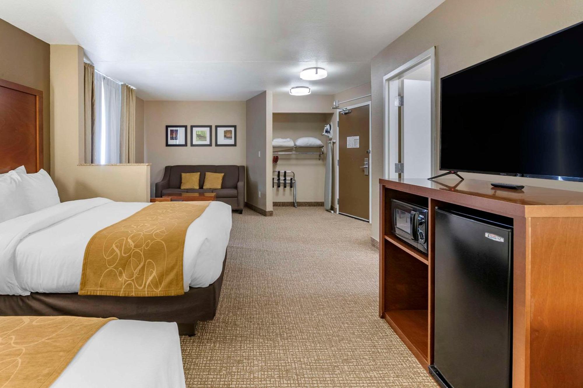 Comfort Suites Coralville I-80 Екстер'єр фото